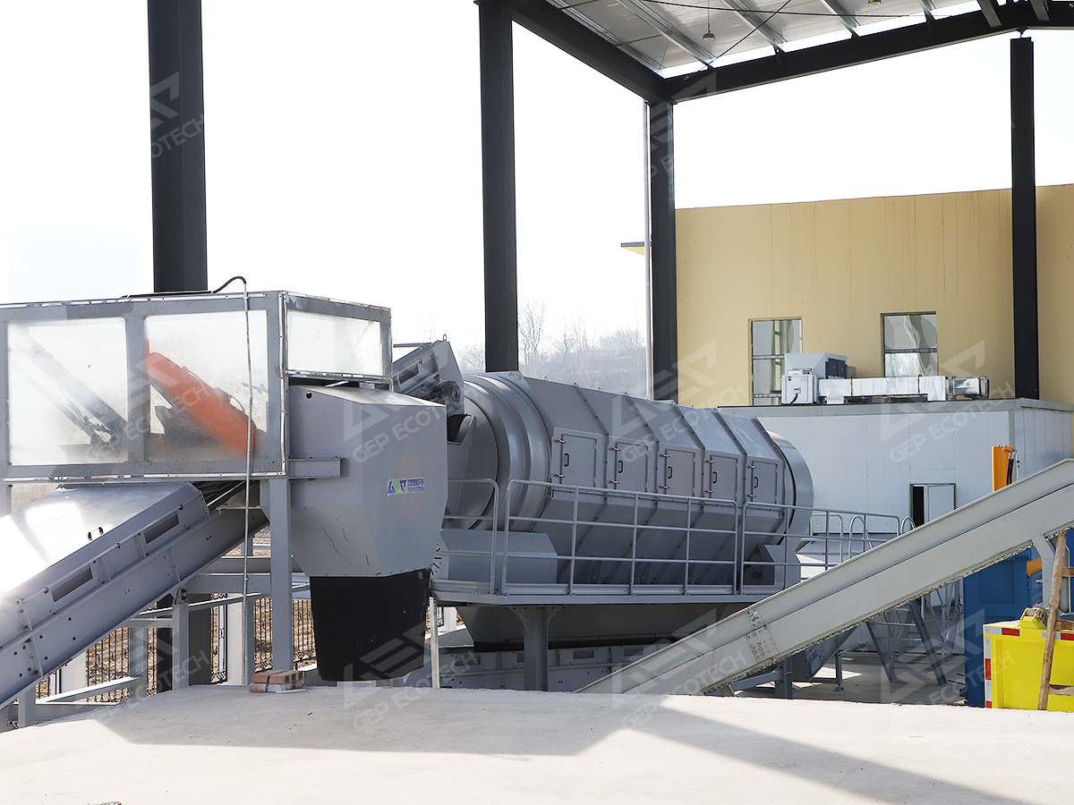 生活垃圾分选现场